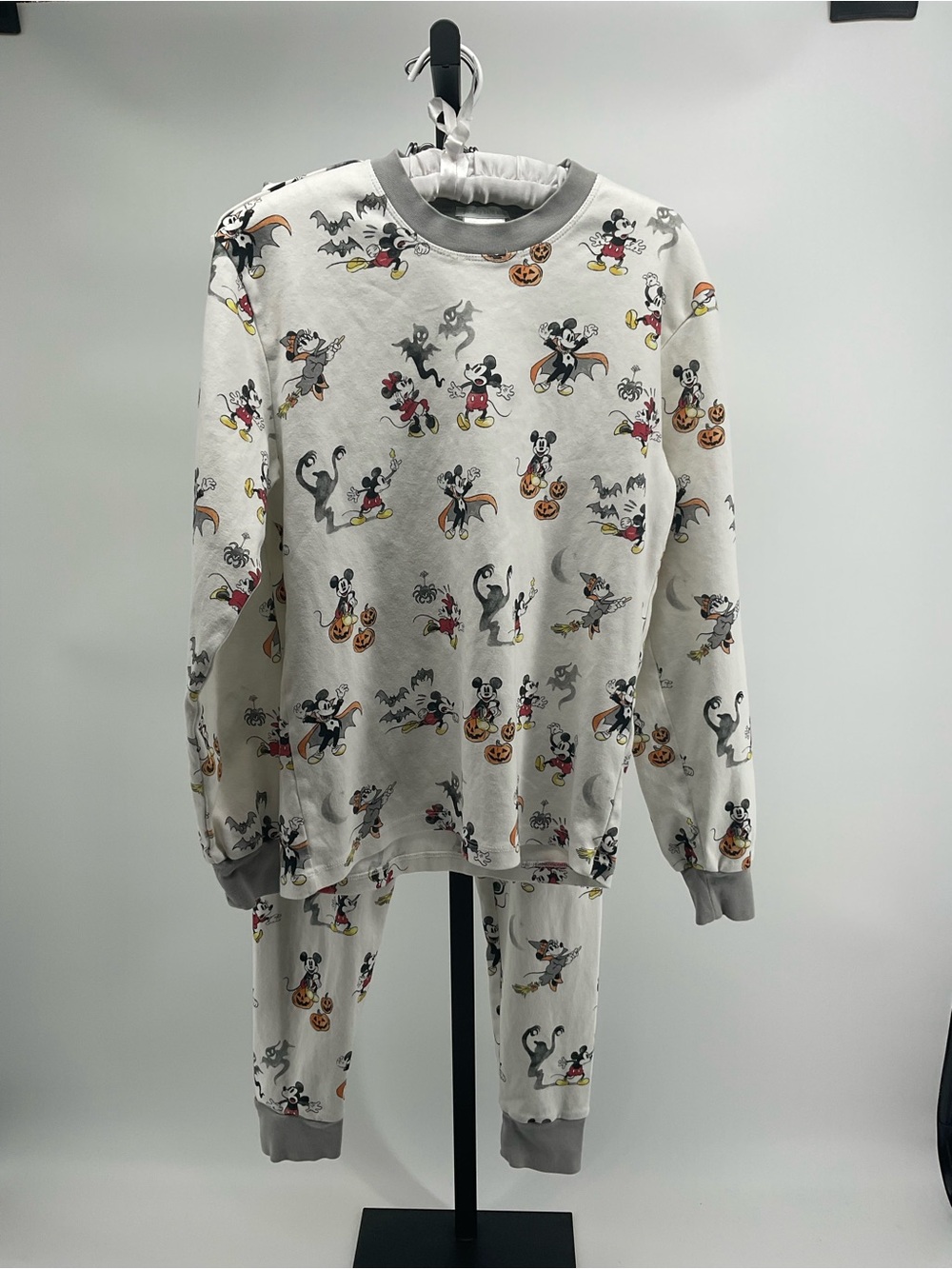 Pottery Barn White & Gray Mickey Halloween Kids Pajama Set